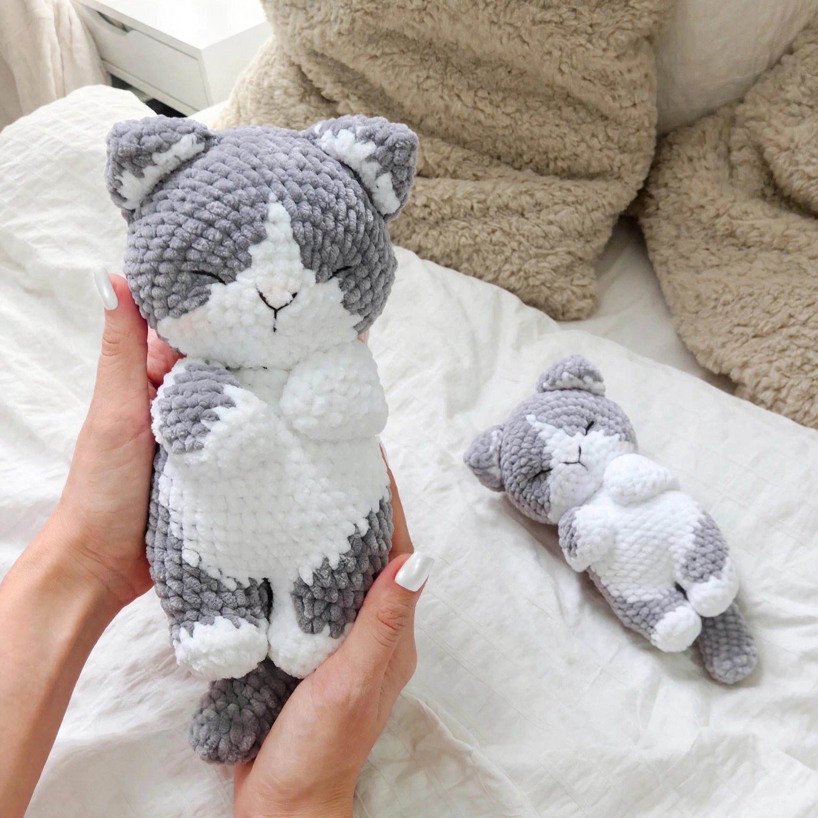 Sleepy Kitty Crochet PDF