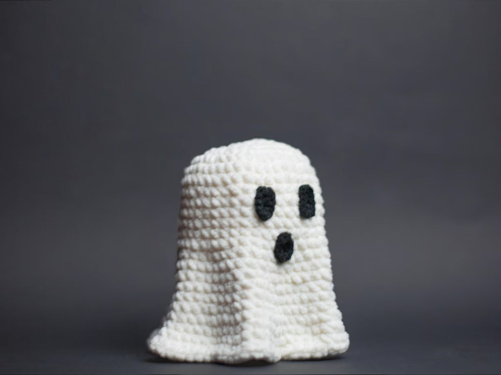 Surprise Halloween Ghost Pattern 👻🎃 ( pdf )